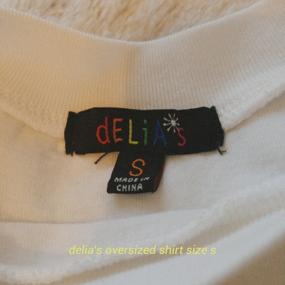 deLiA's oversized shirt by DollsKill - Picture 2 of 3